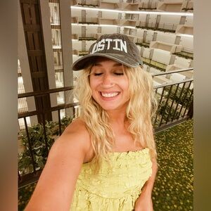 Meet your Posher, Katie